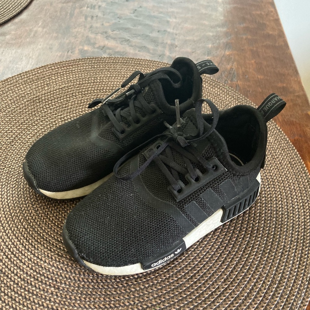 Adidas Black Sneakers Modern Streamlined Design